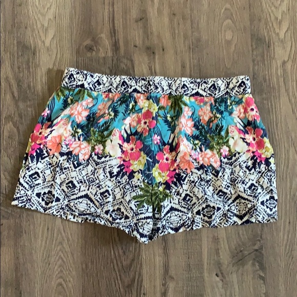 BeBop Shorts - Picture 2 of 4